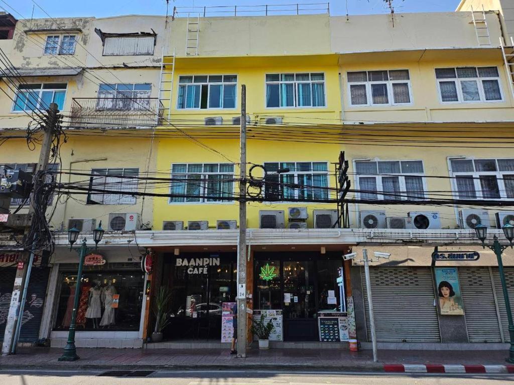 Baanpin Hotel Bangkok Luaran gambar