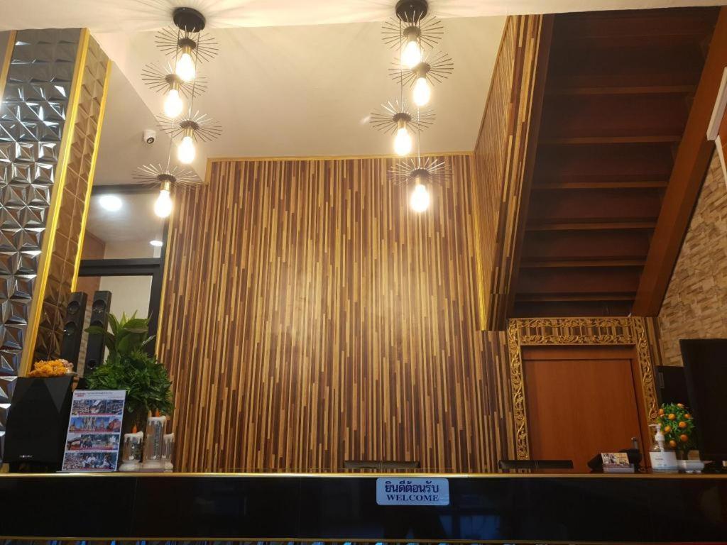 Baanpin Hotel Bangkok Luaran gambar