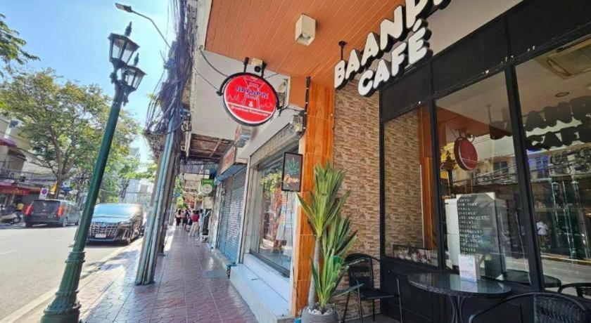Baanpin Hotel Bangkok Luaran gambar