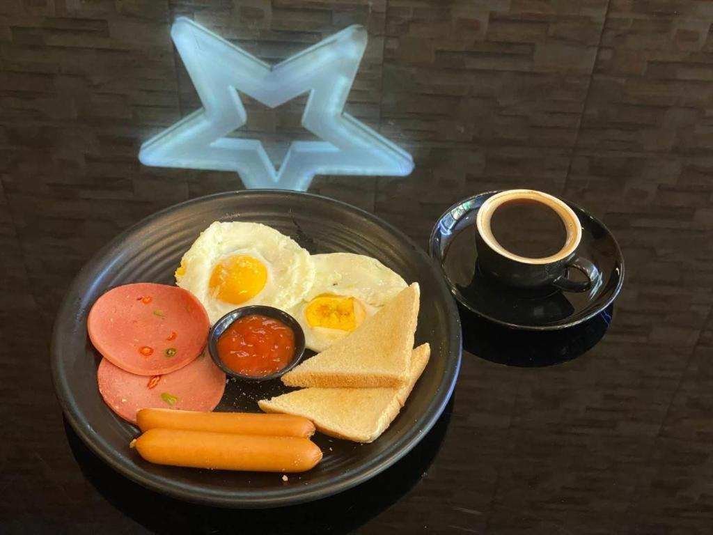 Baanpin Hotel Bangkok Luaran gambar