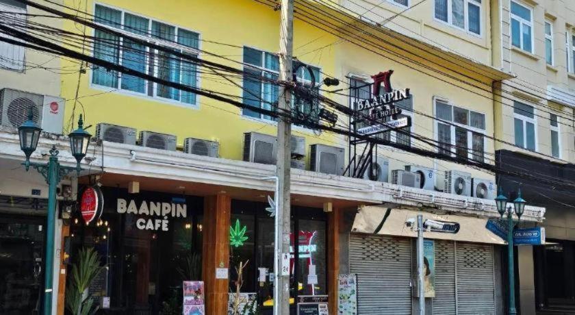 Baanpin Hotel Bangkok Luaran gambar