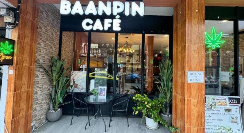 Baanpin Hotel Bangkok Luaran gambar